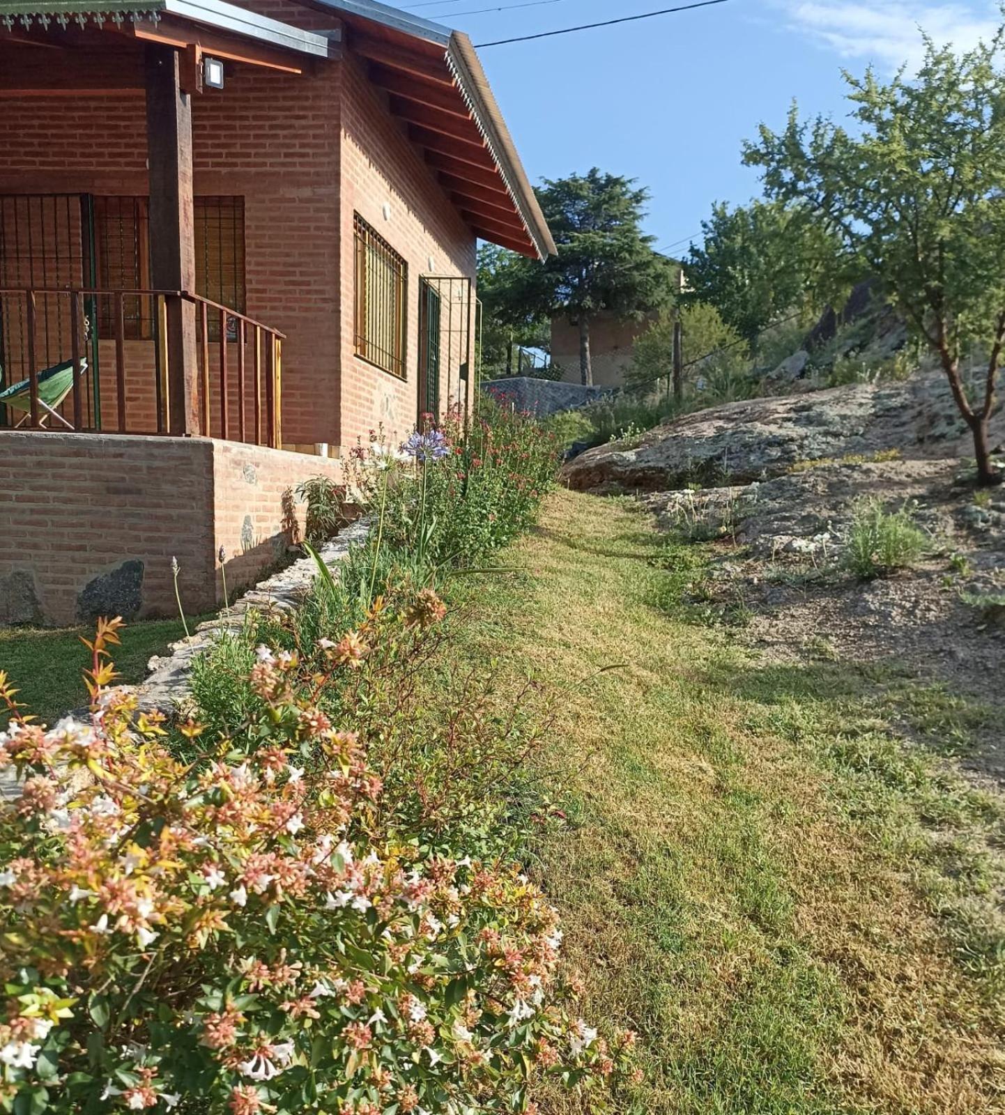 Cabañas Farah Estancia Vieja ideal para 2 Villa Carlos Paz Habitación foto